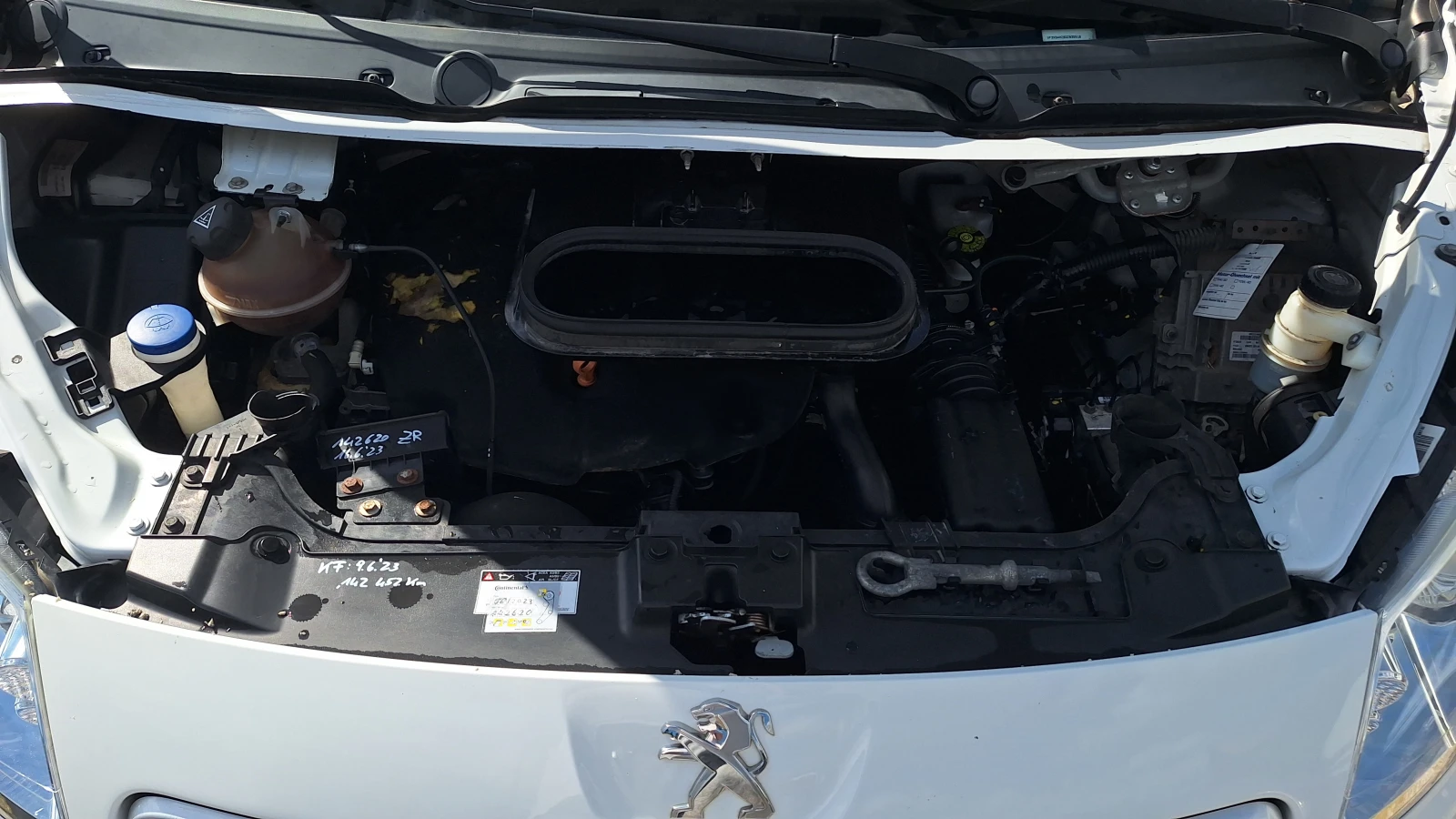 Peugeot Expert, снимка 12 - Автомобили и джипове - 55161263