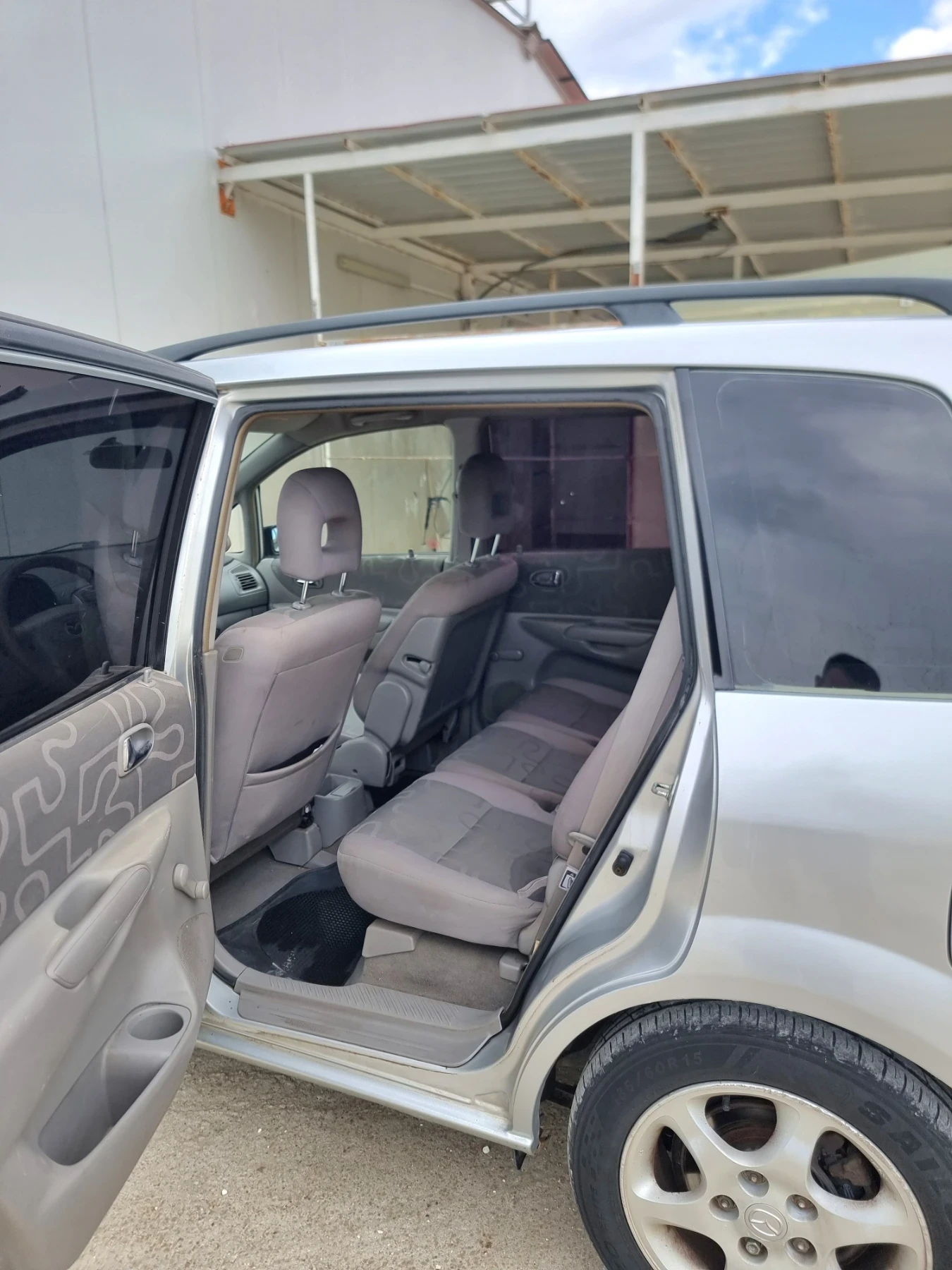 Mazda Premacy 2.0, снимка 14 - Автомобили и джипове - 55376845