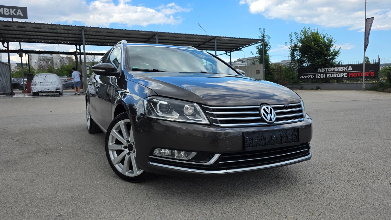 VW Passat УНИКАЛНА/R-LINE, снимка 3 - Автомобили и джипове - 55677879