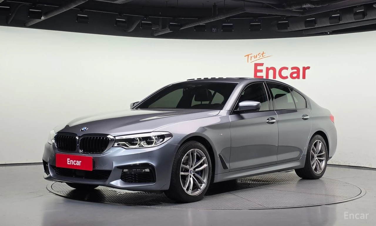 BMW 530 M* SPORT* XDRIVE* ОБДУХВАНЕ* ДИСТРОНИК* ХЕДЪП* 360