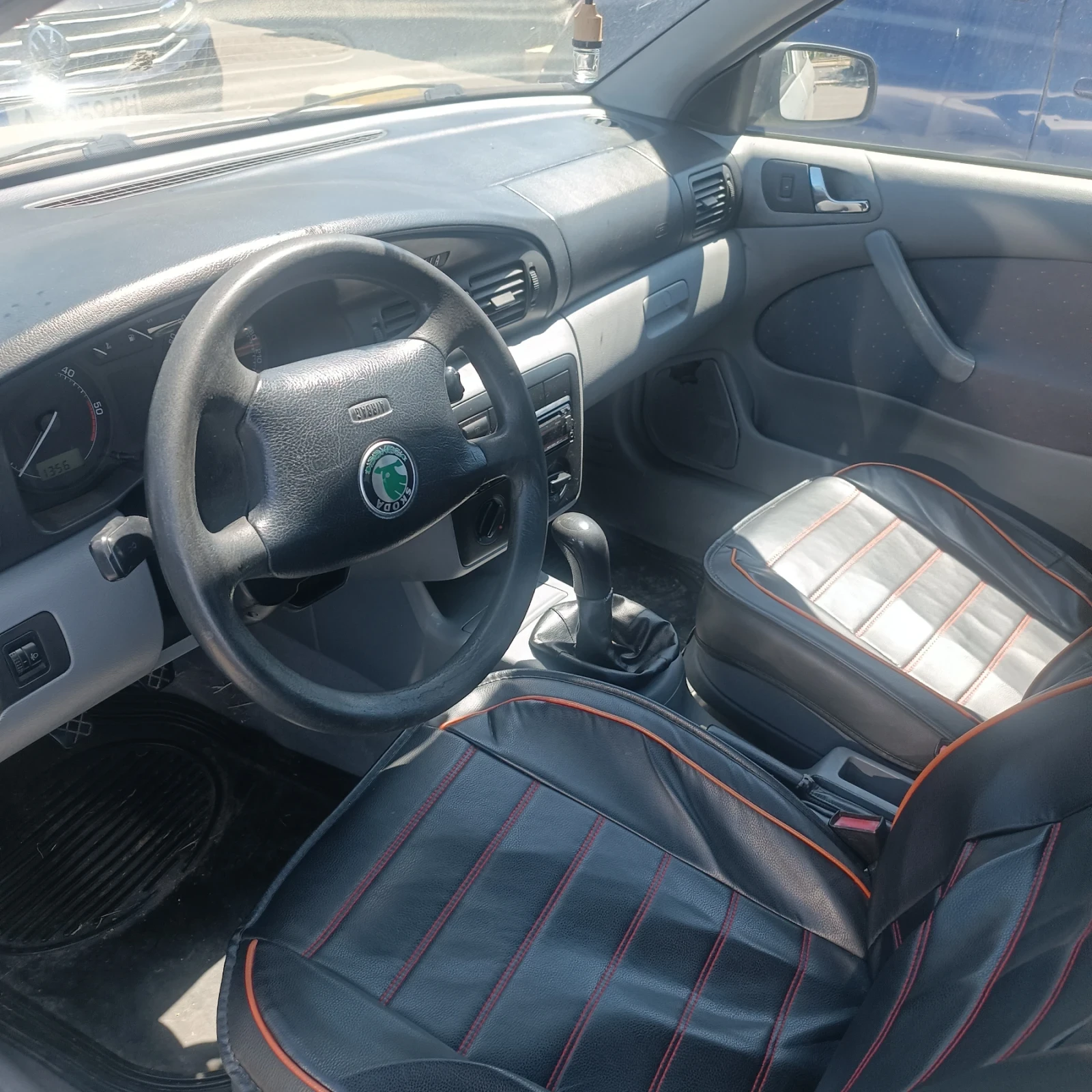 Skoda Octavia 1.9 TDI, снимка 8 - Автомобили и джипове - 55832637