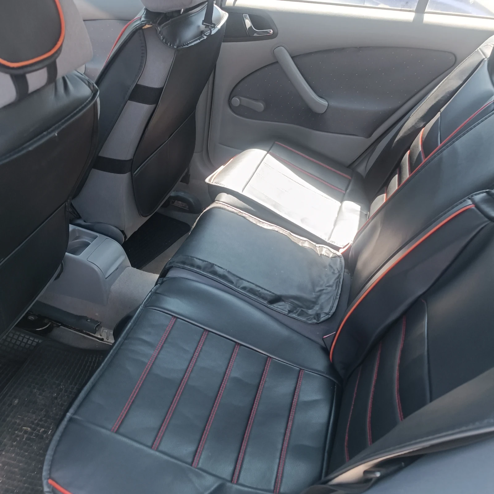 Skoda Octavia 1.9 TDI, снимка 4 - Автомобили и джипове - 55832637