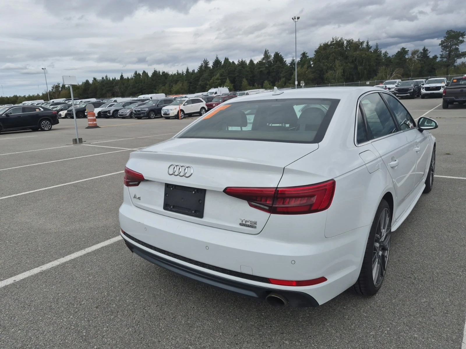 Audi A4 * TECHNIK * CARFAX * ФИНАНСИРАНЕ, снимка 3 - Автомобили и джипове - 55995547