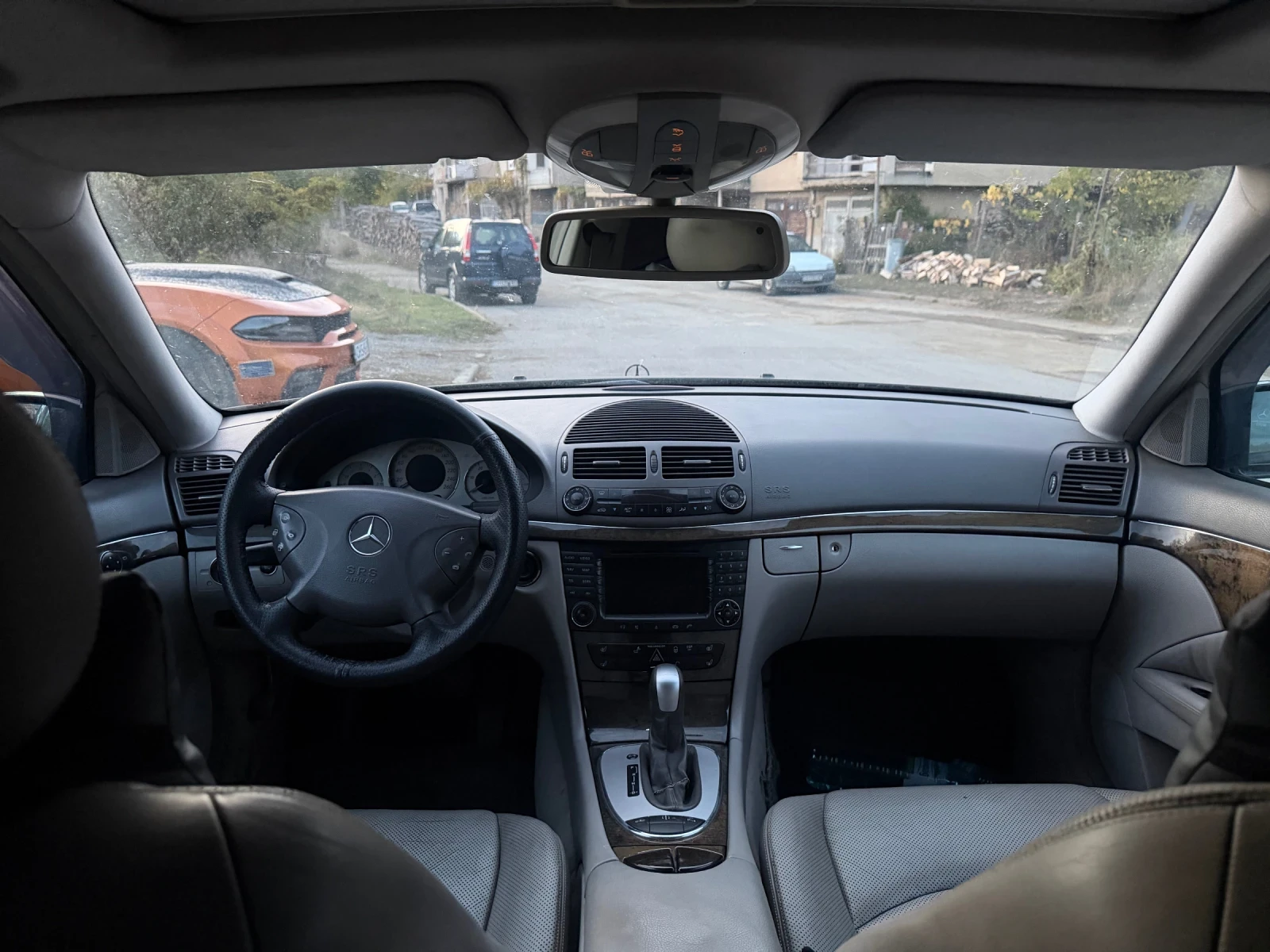 Mercedes-Benz E 320, снимка 6 - Автомобили и джипове - 56616466