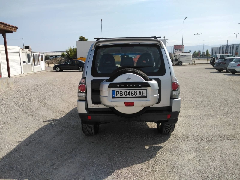 Mitsubishi Pajero 3.2D OME, снимка 6 - Автомобили и джипове - 47182931