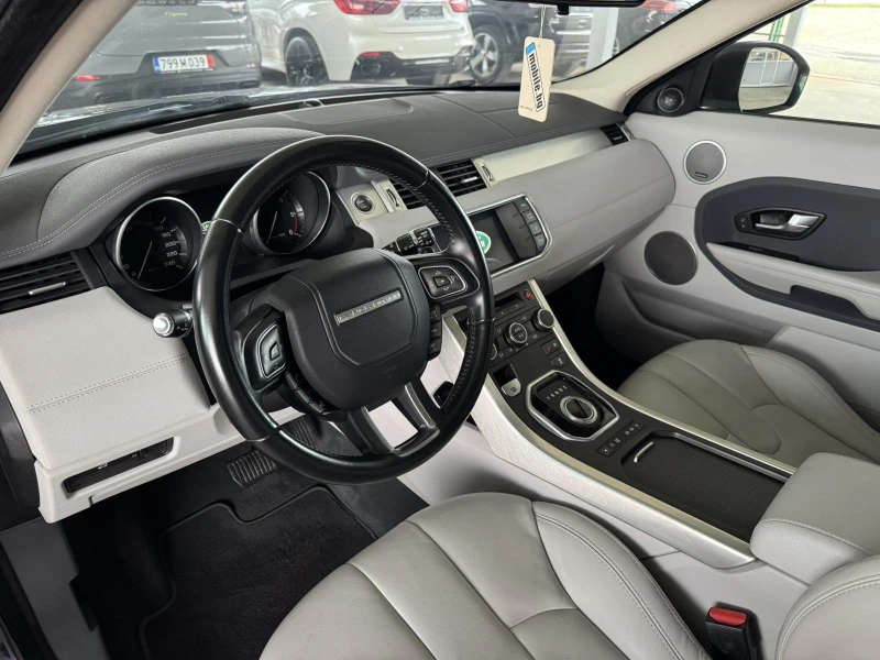 Land Rover Range Rover Evoque 2.2 TD4* ТОП* НАВИ* КОЖА* Парктроници* , снимка 9 - Автомобили и джипове - 49342848
