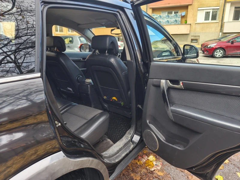 Chevrolet Captiva, снимка 6 - Автомобили и джипове - 52611016