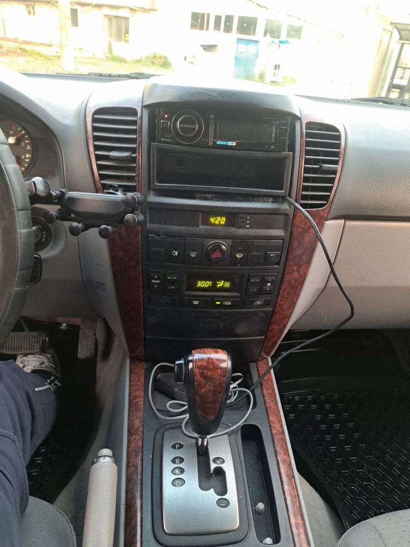 Kia Sorento, снимка 6 - Автомобили и джипове - 52744091