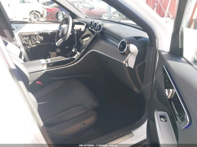 Mercedes-Benz GLC 300 2l Suv, снимка 5 - Автомобили и джипове - 53573019