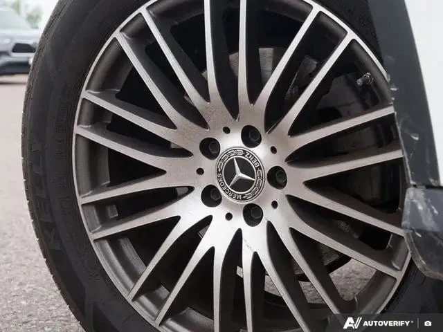 Mercedes-Benz GLC 300 * 360 * PANO * ПОДГРЕВИ * ПАМЕТ - изображение 6