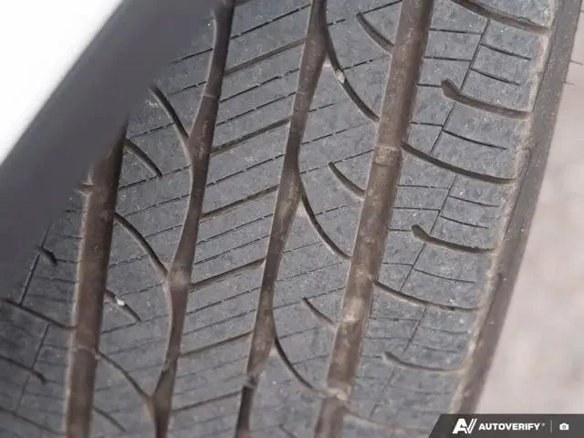 Mercedes-Benz GLC 300 * 360 * PANO * ПОДГРЕВИ * ПАМЕТ - изображение 7