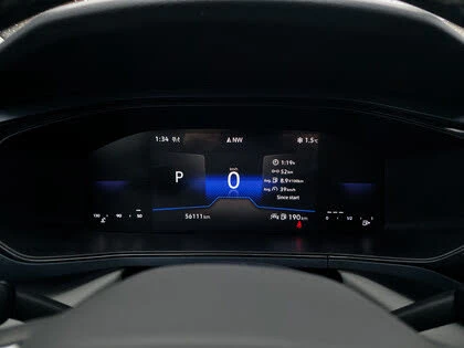 VW Taos Comfortline 4Motion* АвтоКредит* (Цена до БГ) , снимка 9 - Автомобили и джипове - 53957594