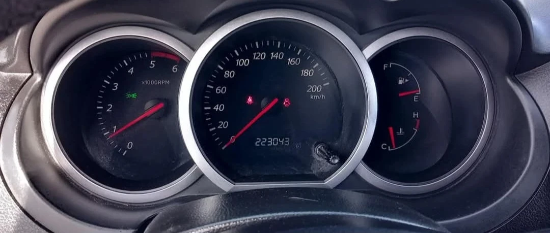 Suzuki Grand vitara 1.9DDIS - изображение 6