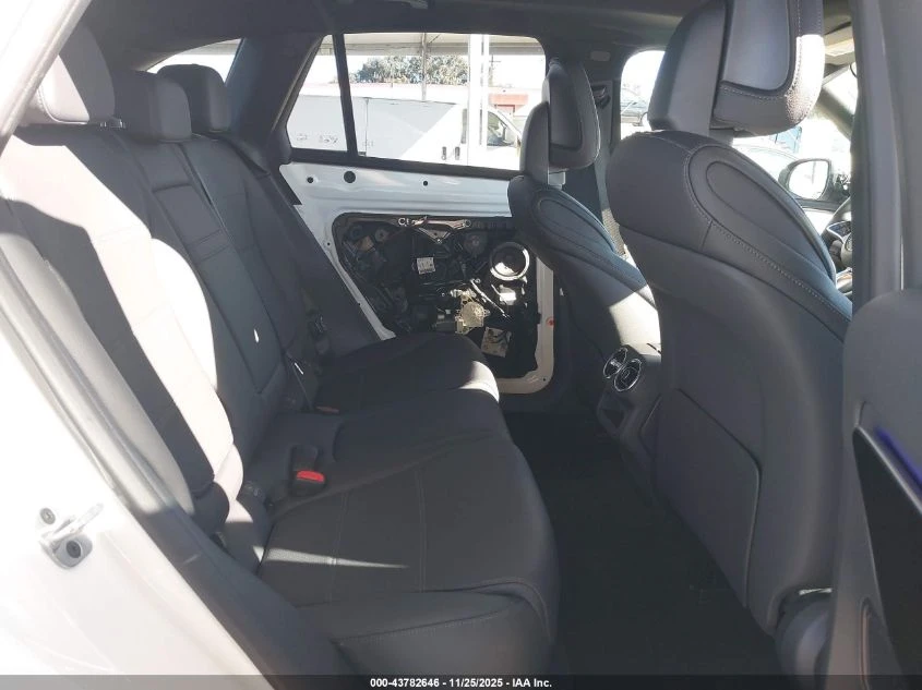 Mercedes-Benz GLC 300 2l Suv - изображение 8