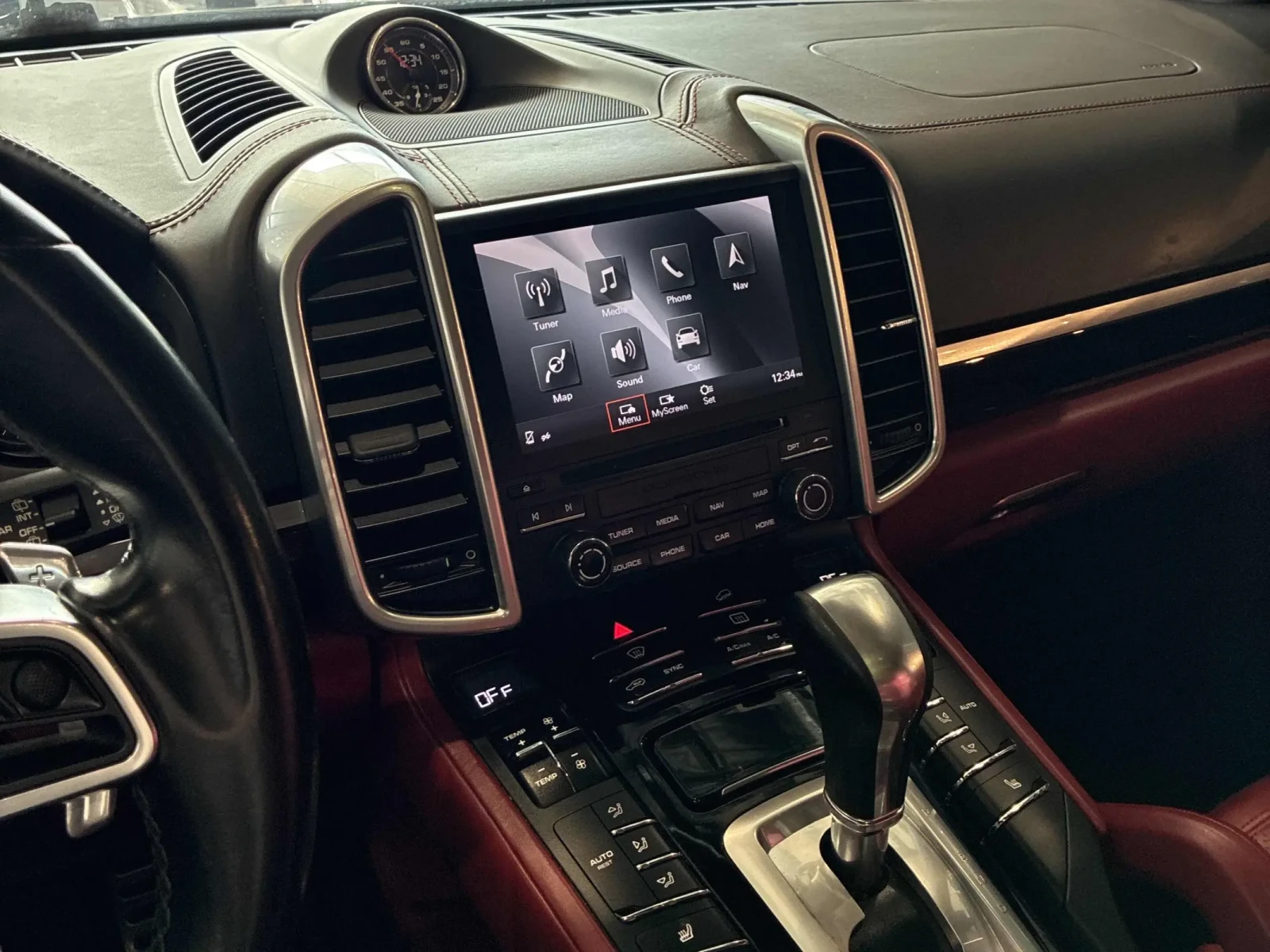 Porsche Cayenne GTS* PDK* FACELIFT* 360КАМЕРА* КЕЙЛЕС* , снимка 7 - Автомобили и джипове - 54170893