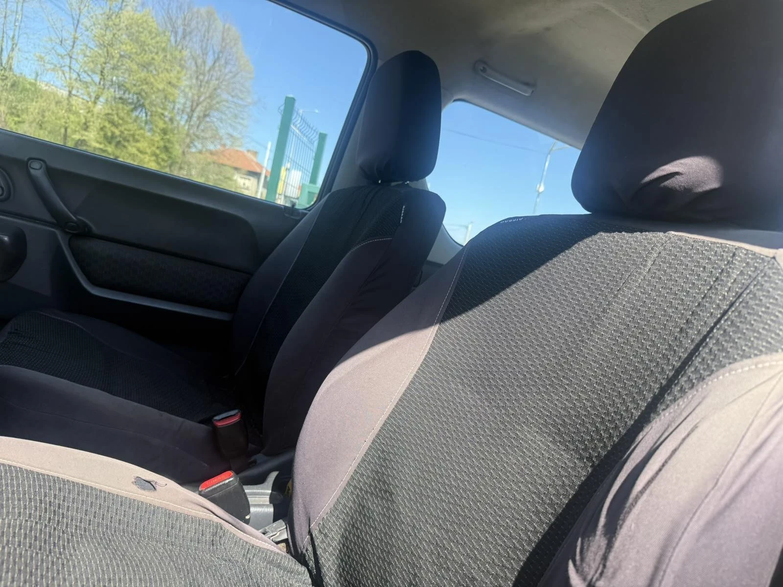 Suzuki Jimny 1.5DDIS -86kc, снимка 4 - Автомобили и джипове - 54397633