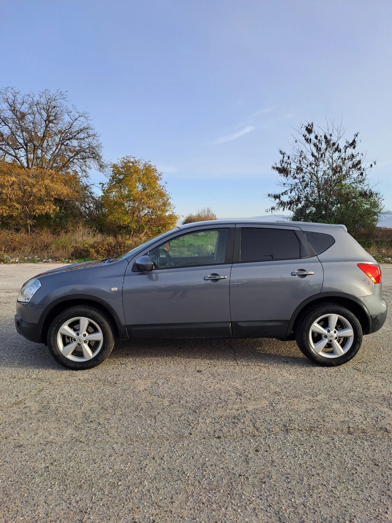 Nissan Qashqai, снимка 3 - Автомобили и джипове - 54904360