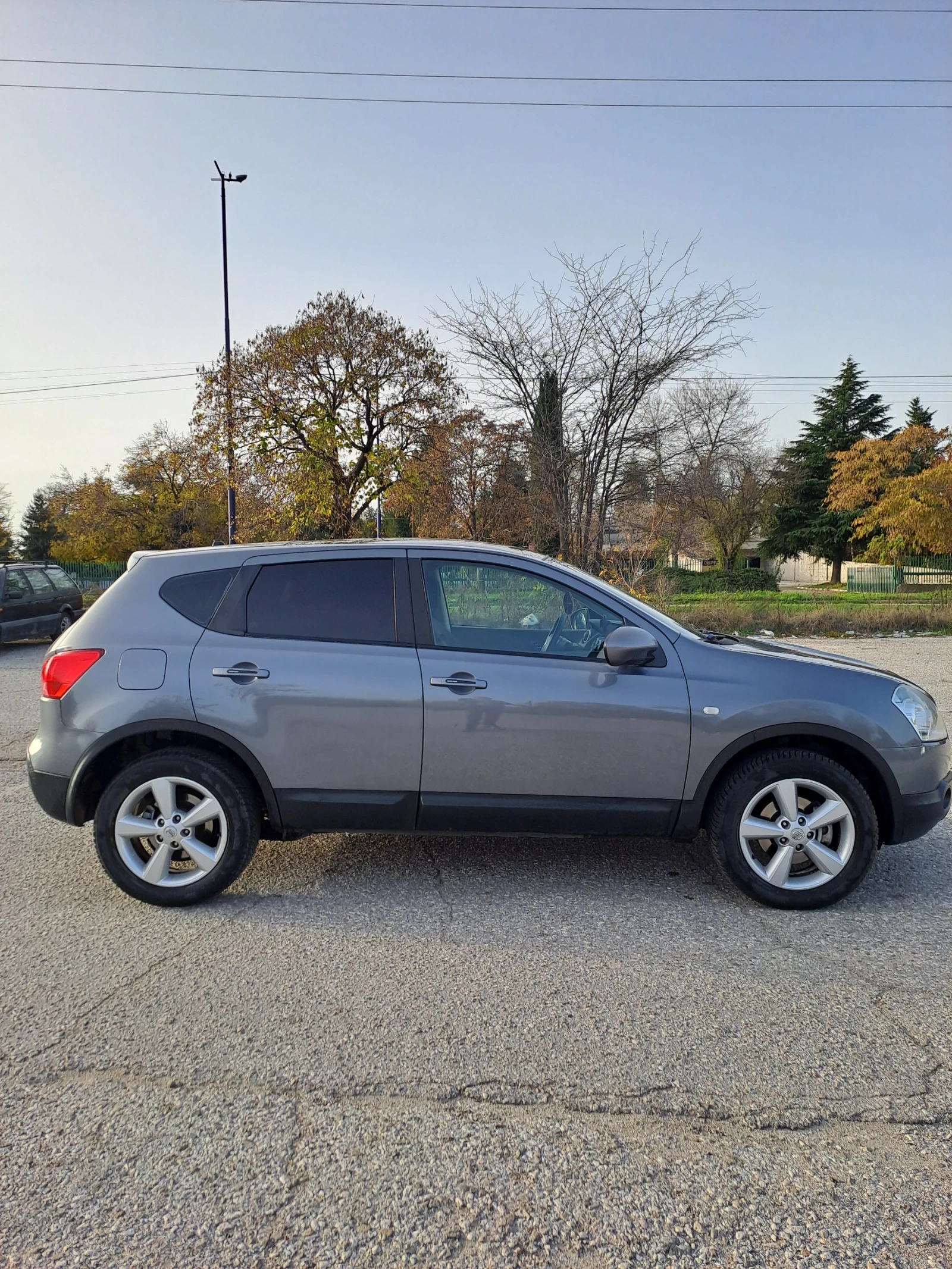 Nissan Qashqai, снимка 2 - Автомобили и джипове - 54904360