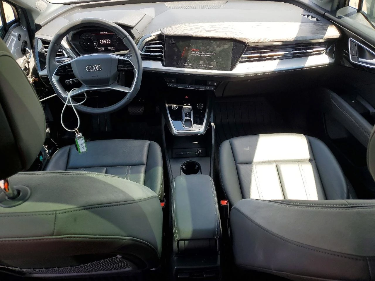 Audi Q4 E-TRON PREMIUM* AWD* ПЪЛНА ИСТОРИЯ* 55, снимка 8 - Автомобили и джипове - 55175881