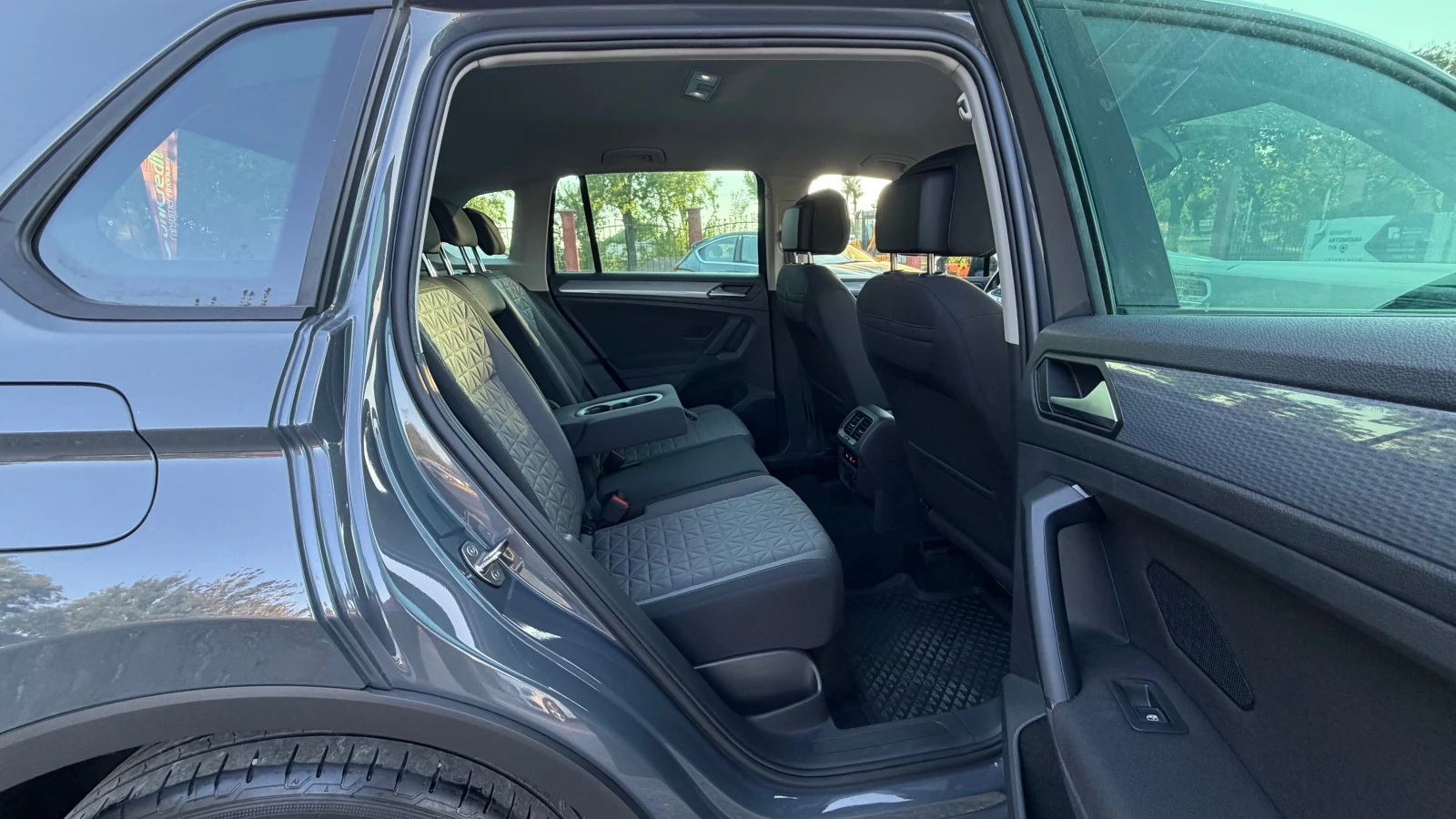VW Tiguan Facelift 2.0d (150hp) Automatic EURO 6B ЛИЗИНГ, снимка 14 - Автомобили и джипове - 55741954