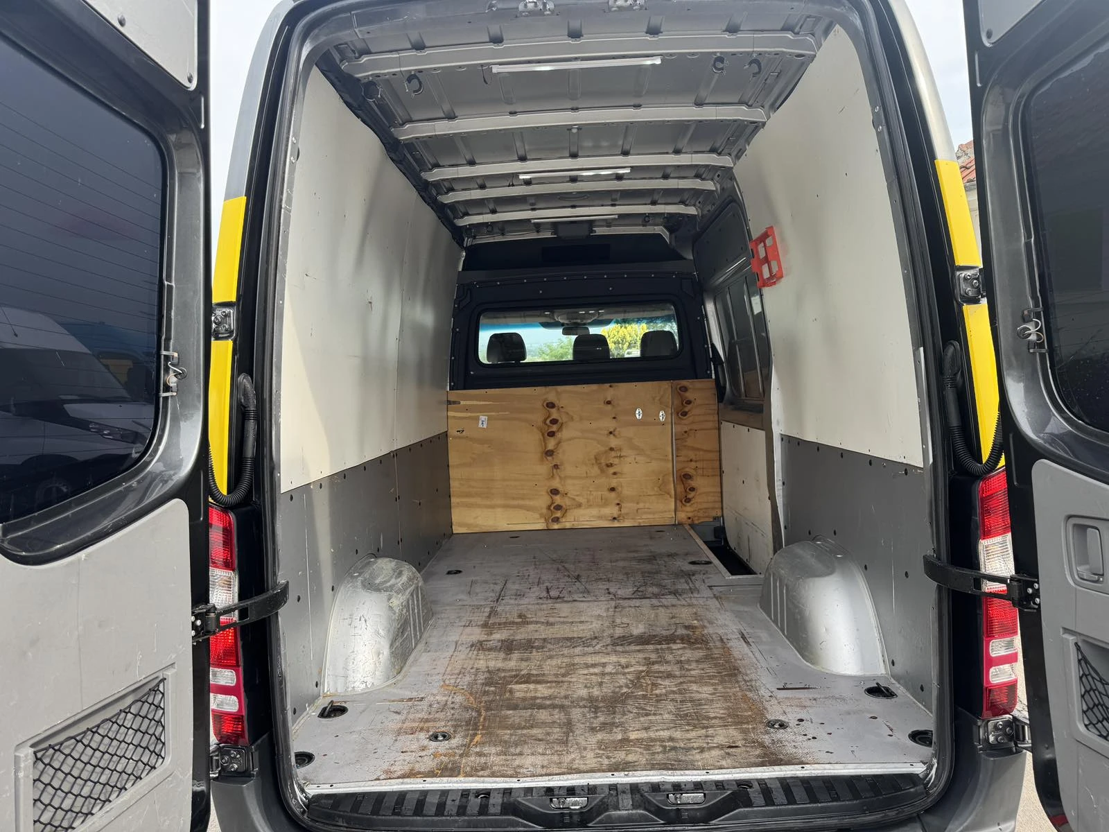 Mercedes-Benz Sprinter ДВГ646-КЛИМАТРОНИК - изображение 6