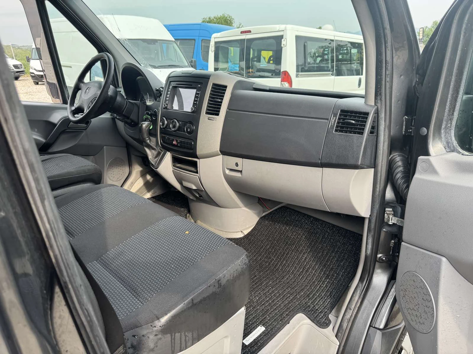 Mercedes-Benz Sprinter ДВГ646-КЛИМАТРОНИК - изображение 8