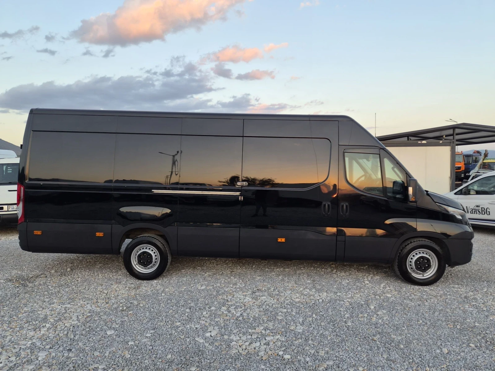 Iveco Daily 35 - 210 * Макси * Клима * Автомат * Две врати стр, снимка 6 - Бусове и автобуси - 55905352