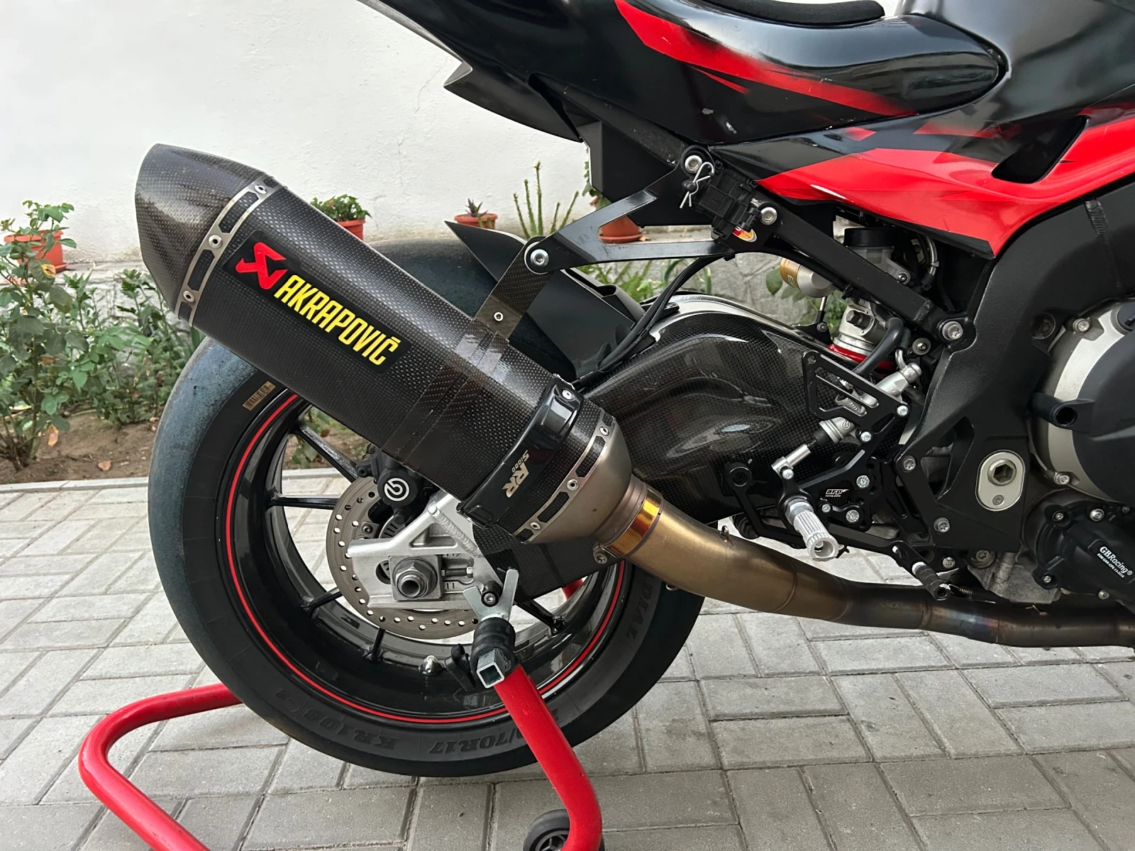 BMW S 1000RR 3 Gen  - изображение 9