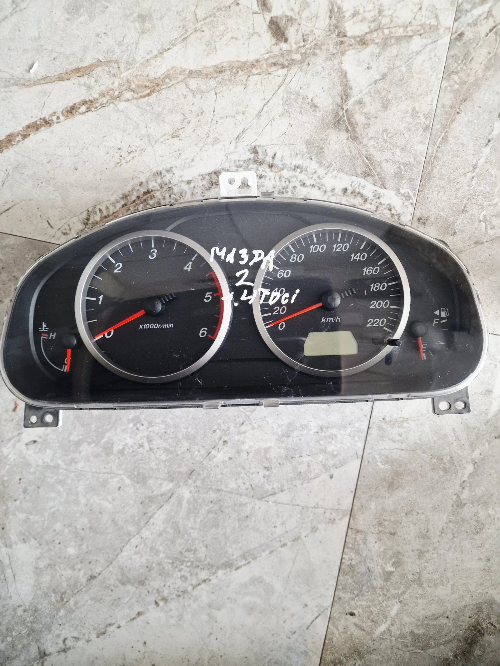 DD6255430 3M7110849 километраж за MAZDA 2 1.4 DCI