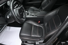 Jaguar XE 4X4= 170ks, снимка 9