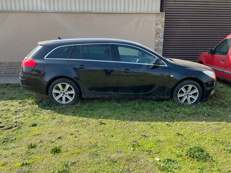 Opel Insignia, снимка 12 - Автомобили и джипове - 44508431