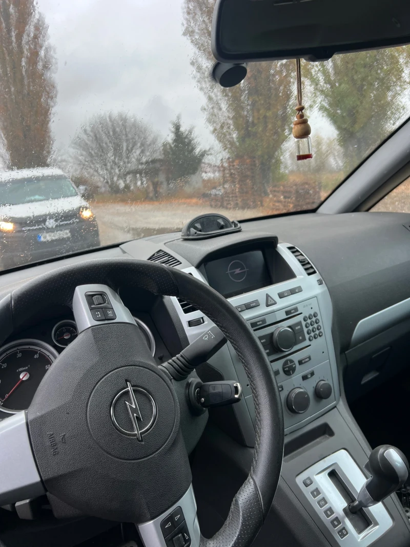 Opel Zafira, снимка 5 - Автомобили и джипове - 47977409