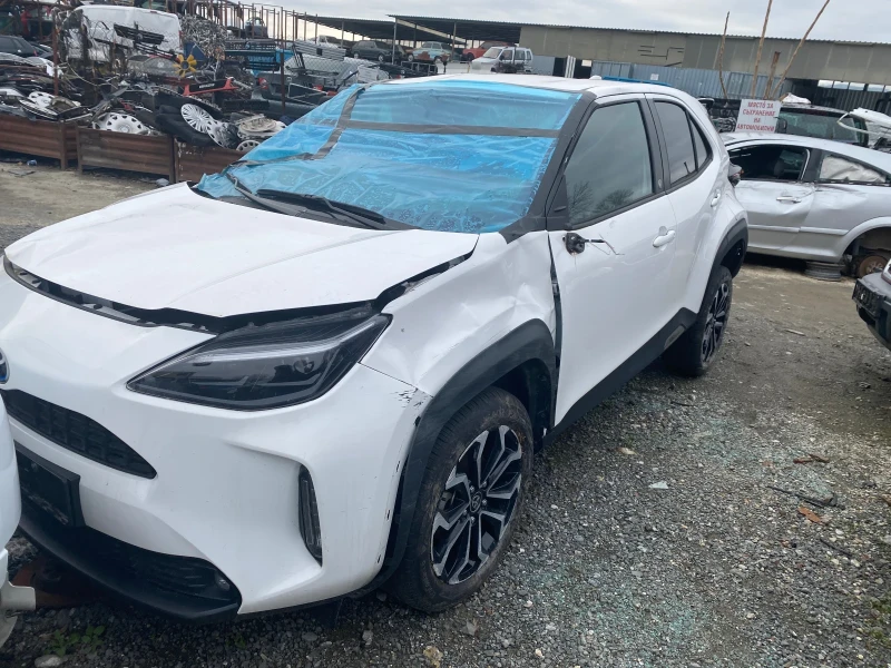 Toyota Yaris Cross hybrid, снимка 1 - Автомобили и джипове - 48238585