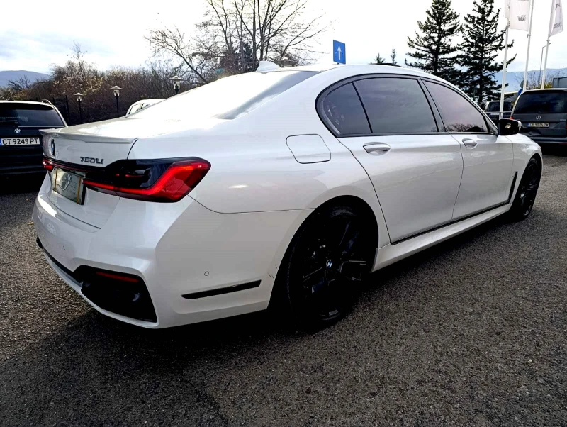 BMW 750 Li XDrive MPaket, снимка 7 - Автомобили и джипове - 52617019