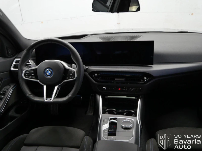 BMW 330 e Touring M Sport Paket Sportautomatic, снимка 6 - Автомобили и джипове - 52669507