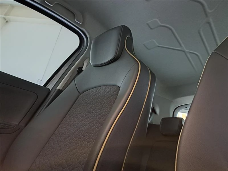 Renault Zoe E-Tech Iconic 52kWh CCS, снимка 9 - Автомобили и джипове - 53520270