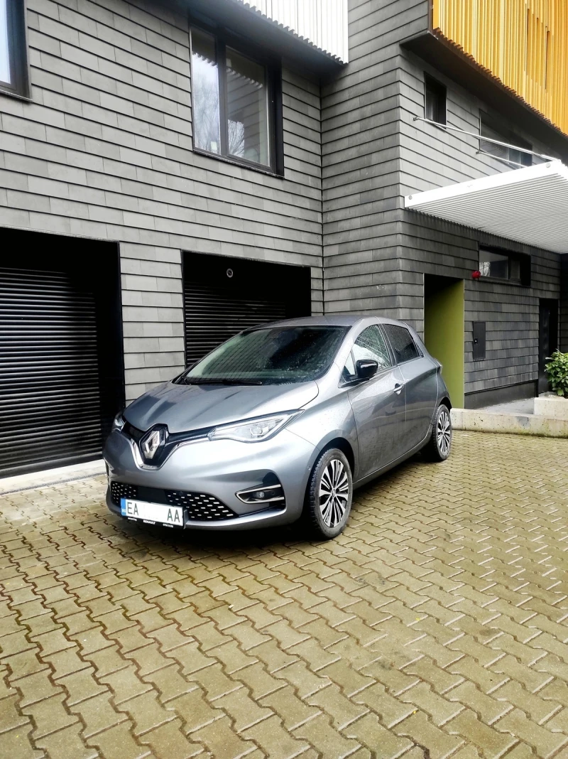 Renault Zoe E-Tech Iconic 52kWh CCS, снимка 4 - Автомобили и джипове - 53520270