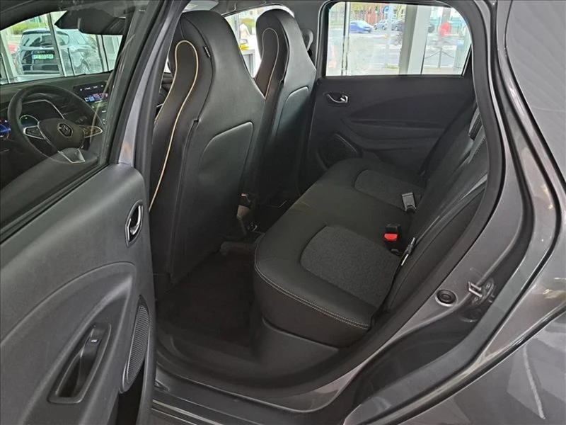 Renault Zoe E-Tech Iconic 52kWh CCS, снимка 8 - Автомобили и джипове - 53520270