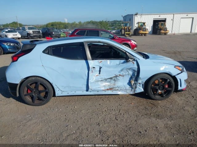 Hyundai Veloster   - изображение 8