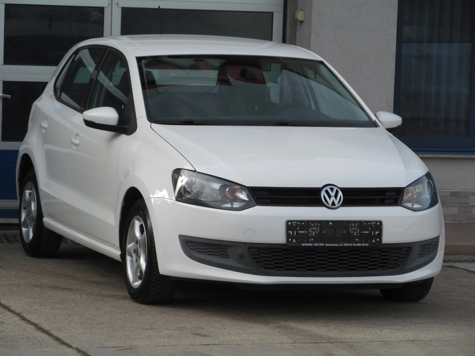 VW Polo 1.6TDI/BLUEMOTION TECHNOLODGY - изображение 3