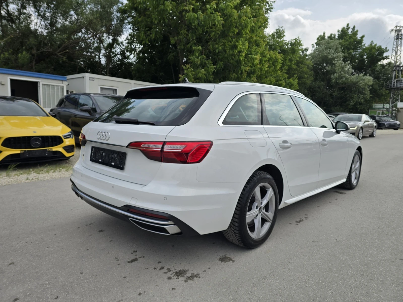 Audi A4 2.0TDI 204к.с 164хил км - изображение 3