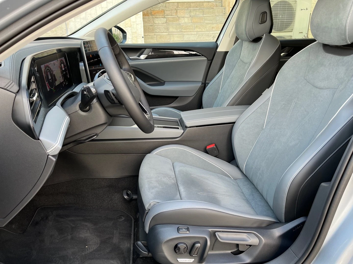 VW Passat 9 Business 1.5 eTSI DSG - изображение 5