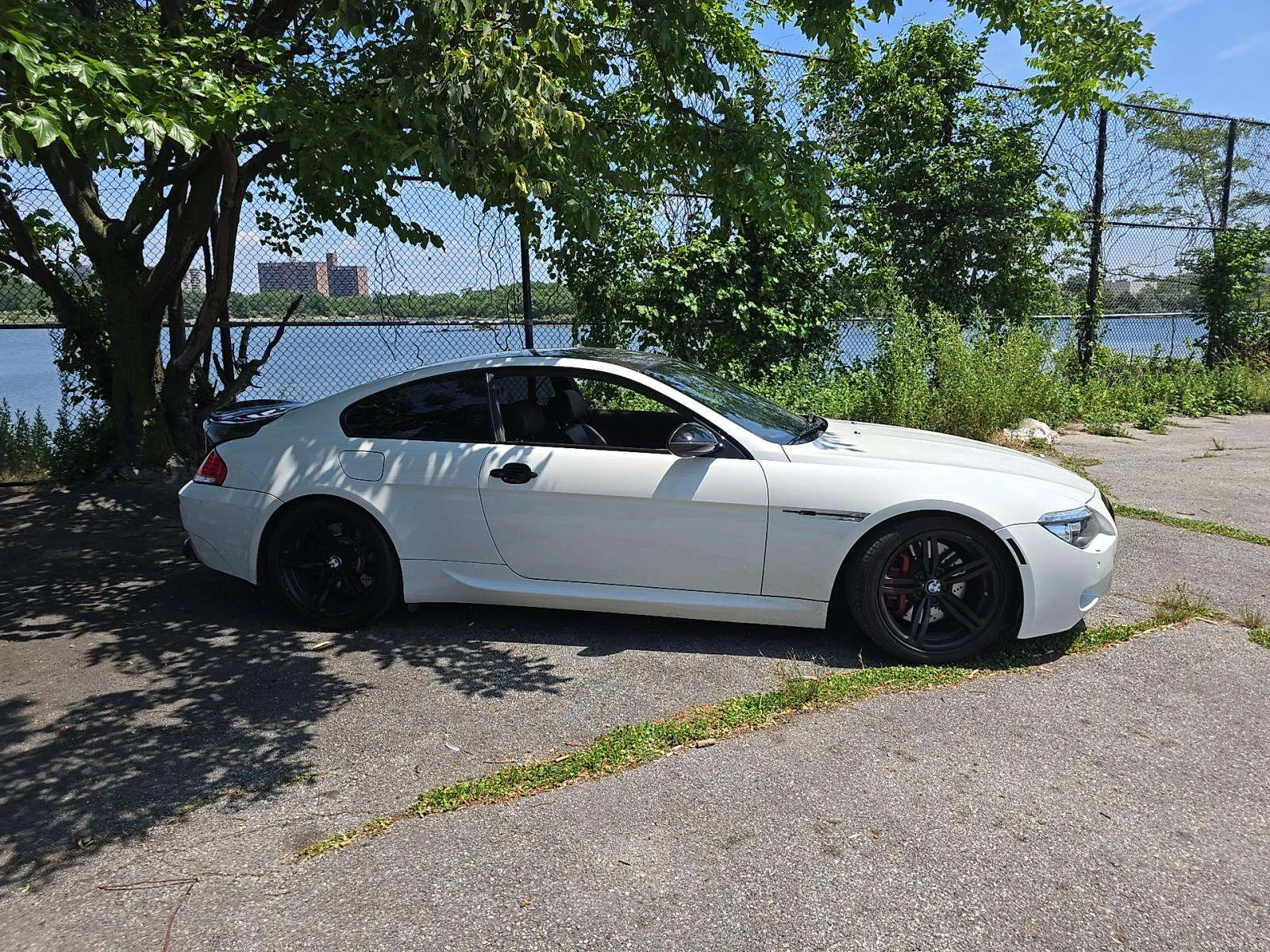 BMW M6 Carbon* Soft close* Head up* Pano*  - изображение 2