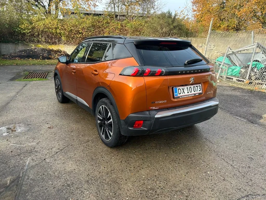 Peugeot 2008 e-Allure - изображение 4