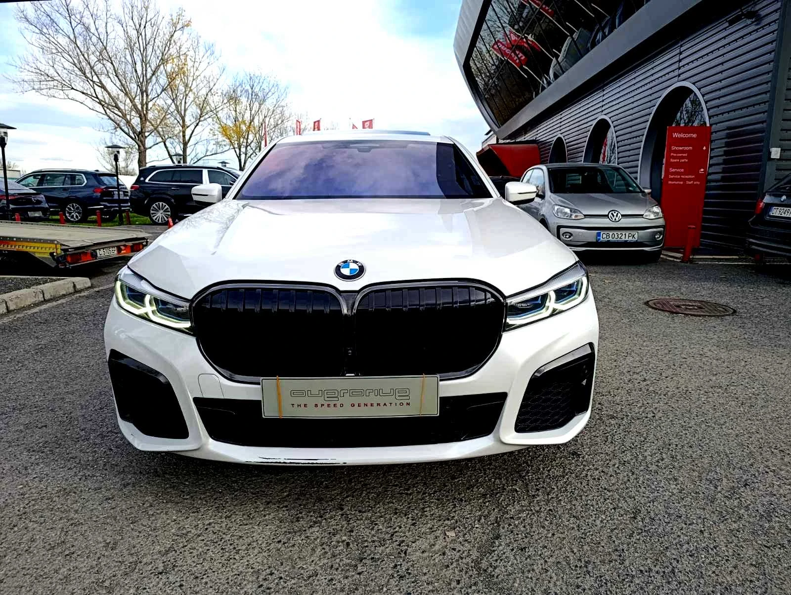 BMW 750 Li XDrive MPaket - изображение 2