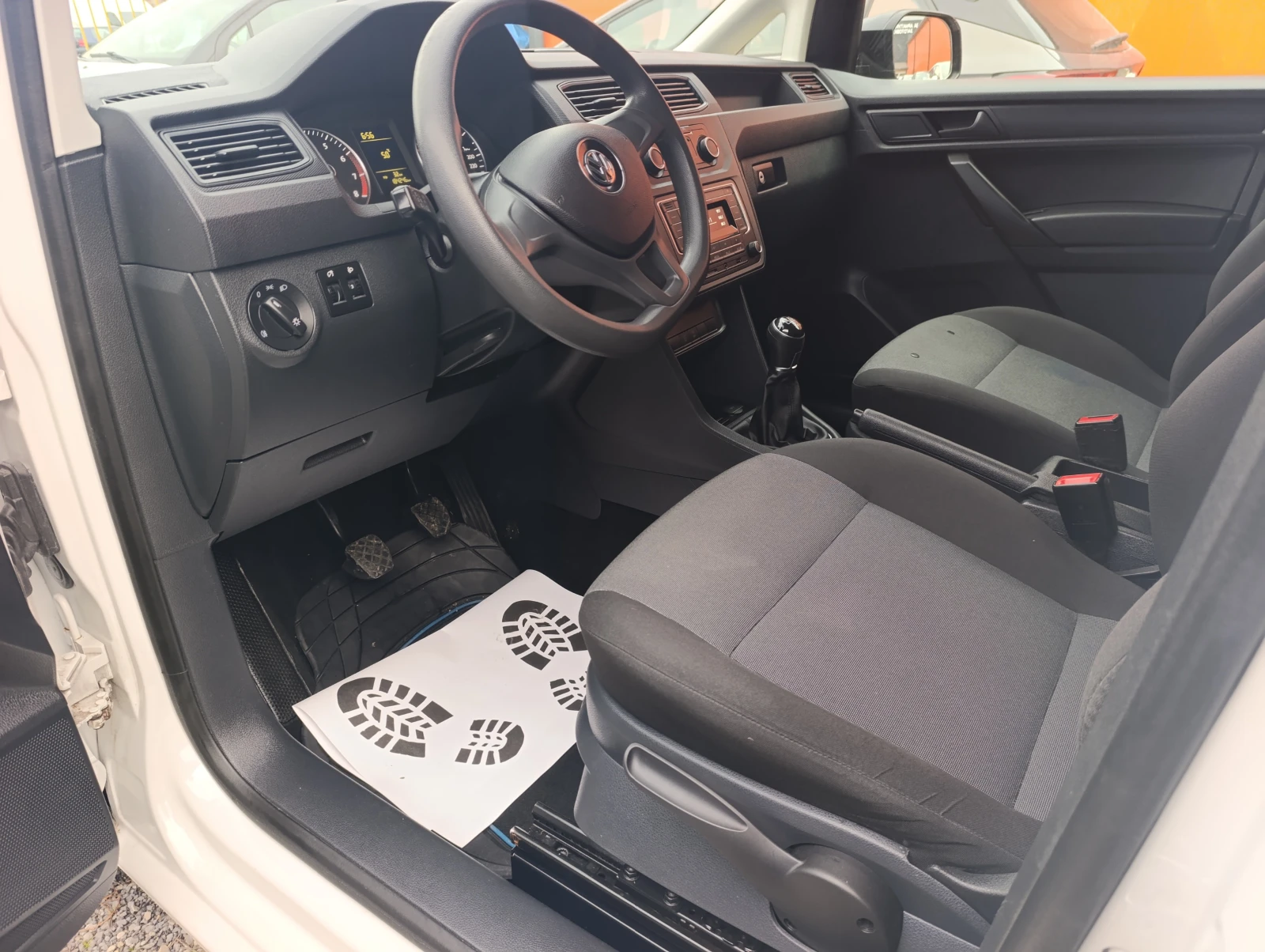 VW Caddy 1.4 TSI 130к.с. - изображение 8