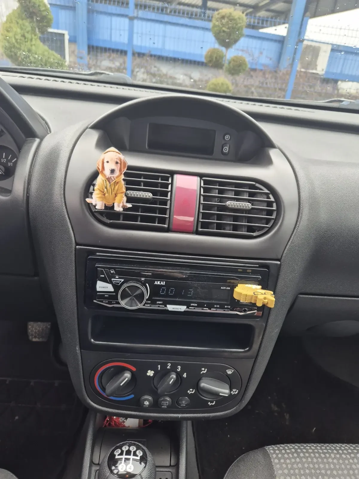 Opel Corsa  - изображение 4