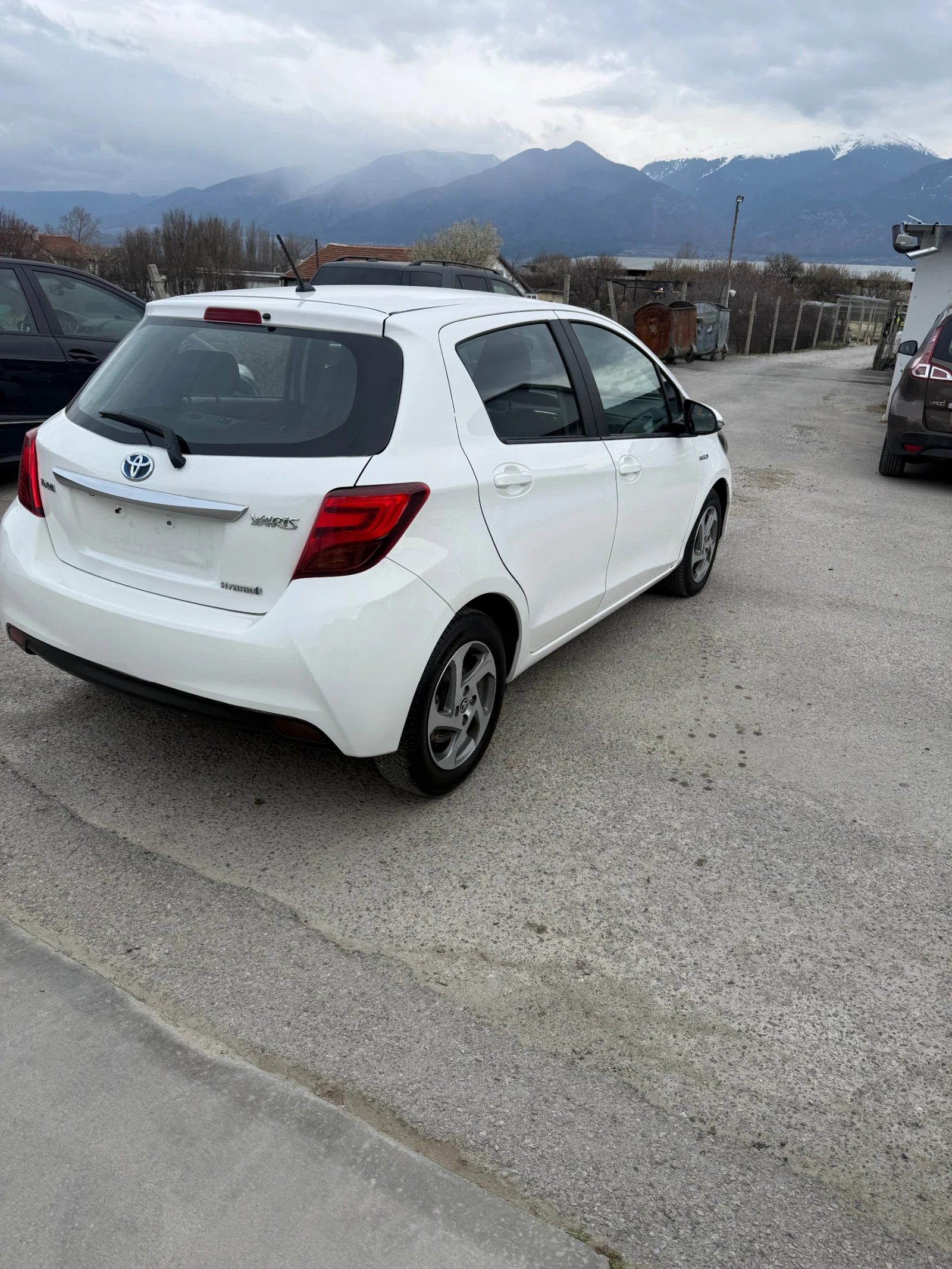 Toyota Yaris 1, 5I-HIBRID-EURO6B, снимка 7 - Автомобили и джипове - 53916004