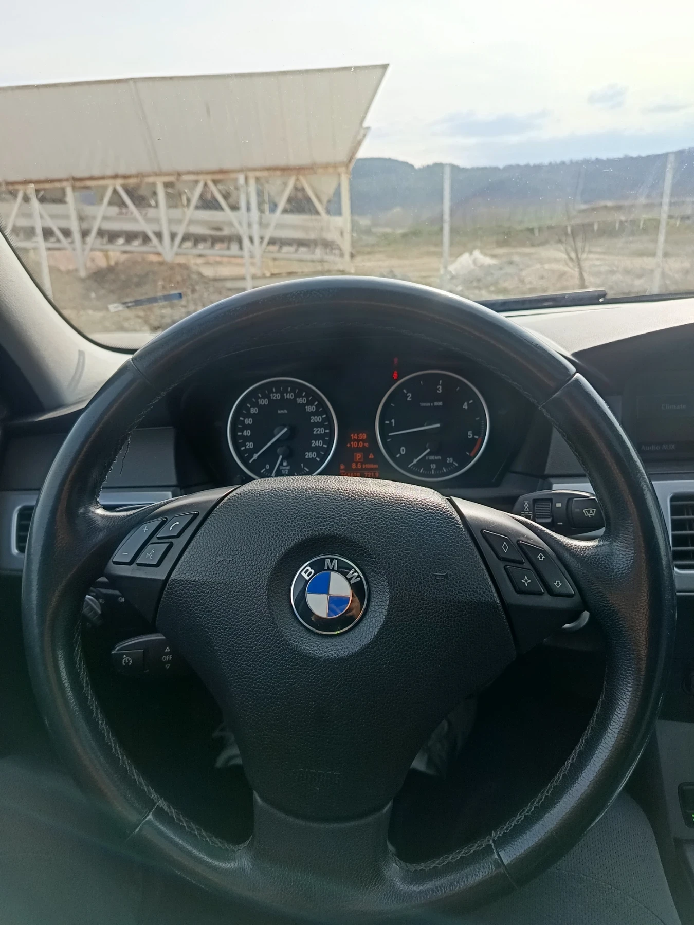 BMW 525, снимка 13 - Автомобили и джипове - 53926633