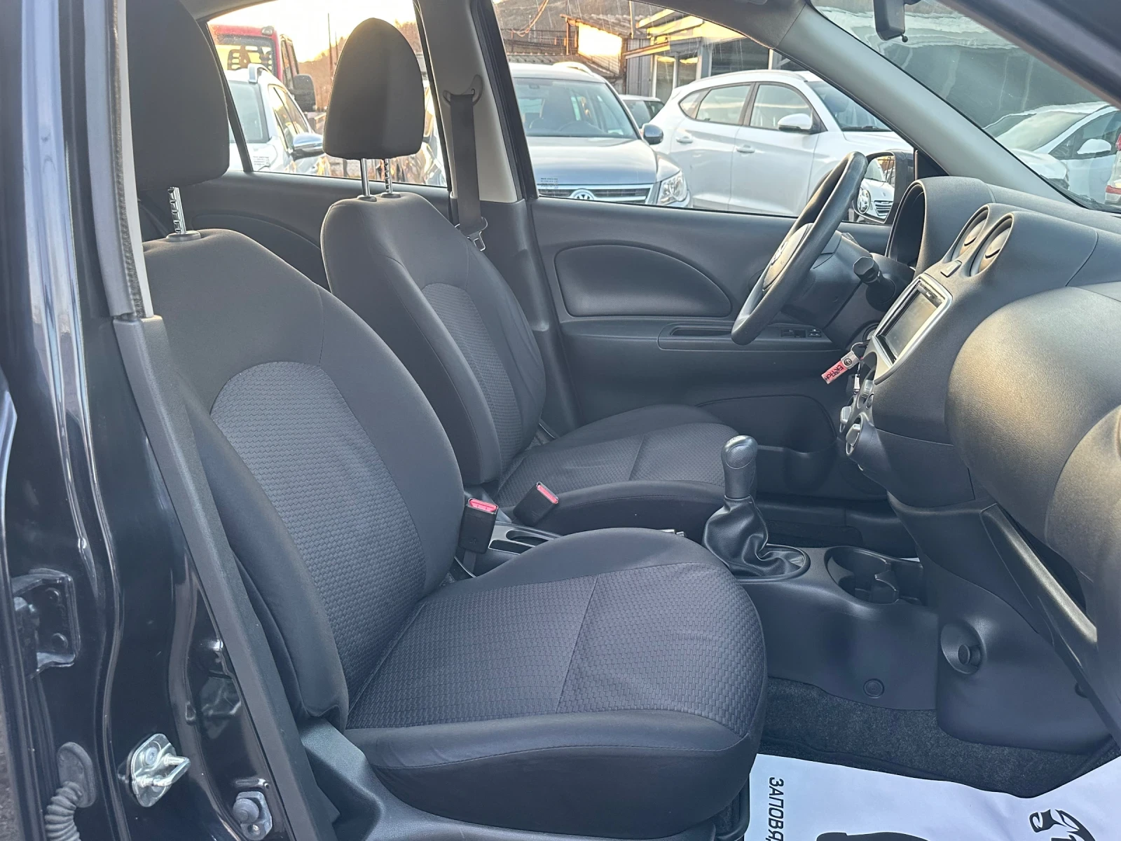 Nissan Micra 1.2i-158000км-БЕНЗИН-ГАЗ-НАВИ-КАМЕРА., снимка 16 - Автомобили и джипове - 54013861